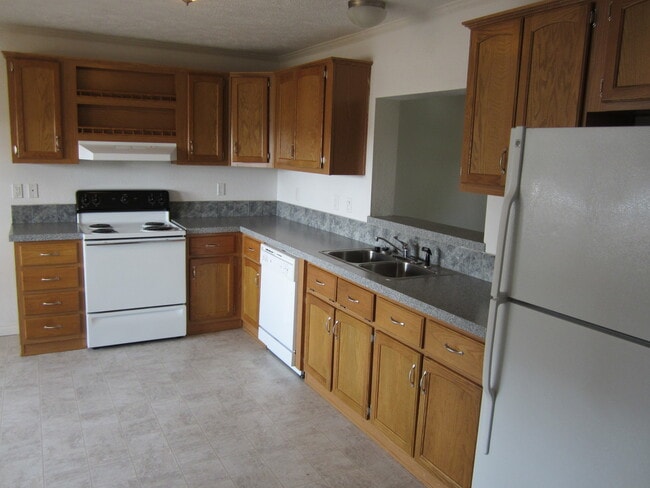 Building Photo - 806-808 Garfield Avenue