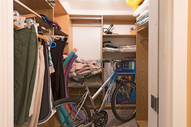 Building Photo - 3051 N Course Dr