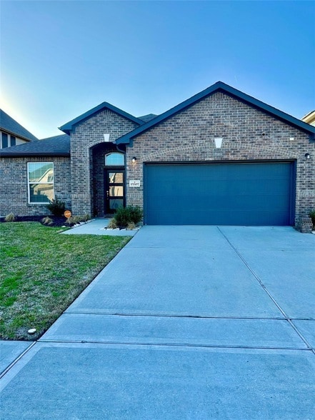 Primary Photo - 15307 Davan Springs Dr