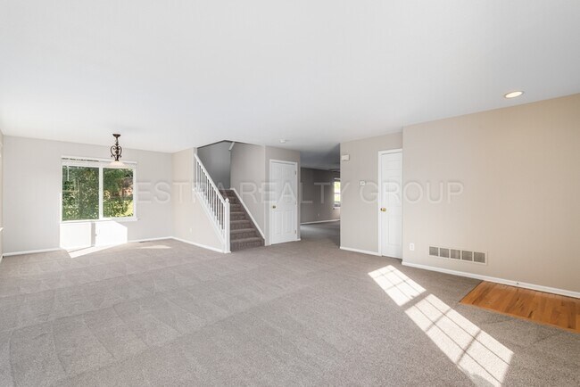 Building Photo - 5524 S Rome Way