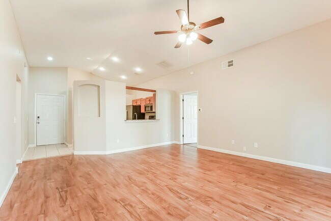 Building Photo - 4166 Shadow Creek Cir