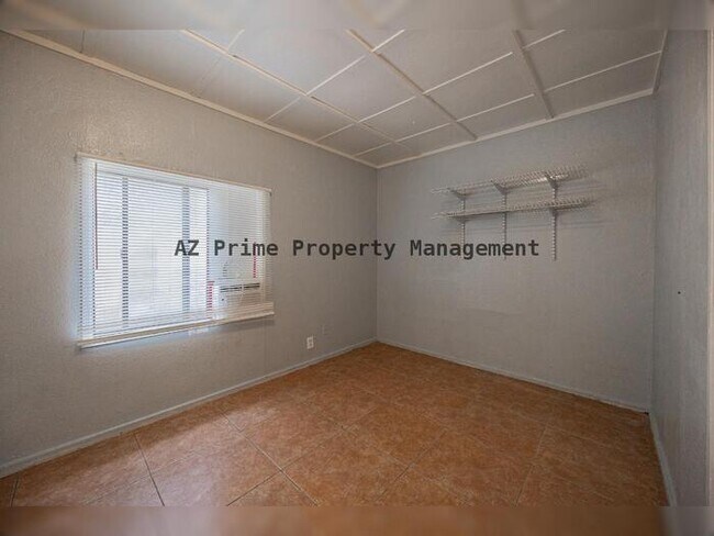 Building Photo - 7513 N 61st Ave