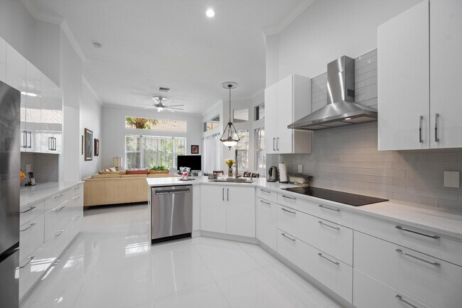 Building Photo - 8790 Wellington View Dr