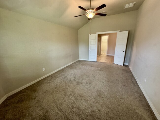 Building Photo - 5539 Pearl Valley