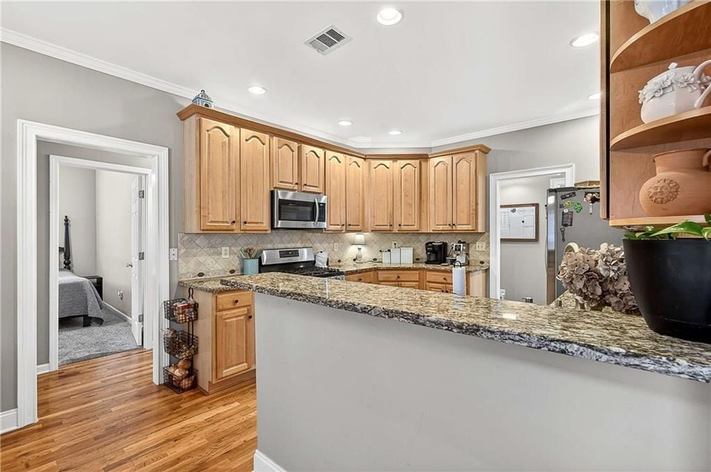 Building Photo - 58 Legend Dr