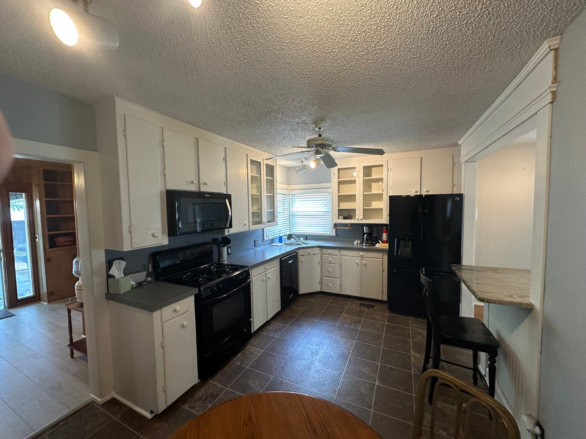 kitchen - 116 Phillips St