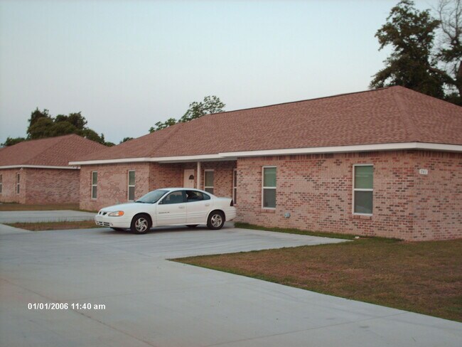 Unit 1 & 2 - 741 N Nicholson Ave