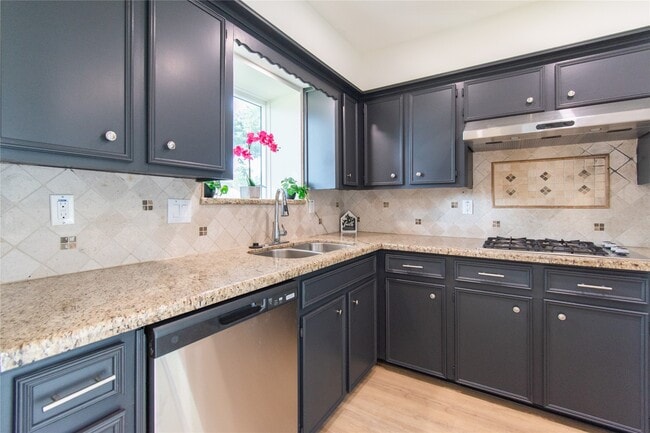 Building Photo - 822 Red Rock Canyon Dr