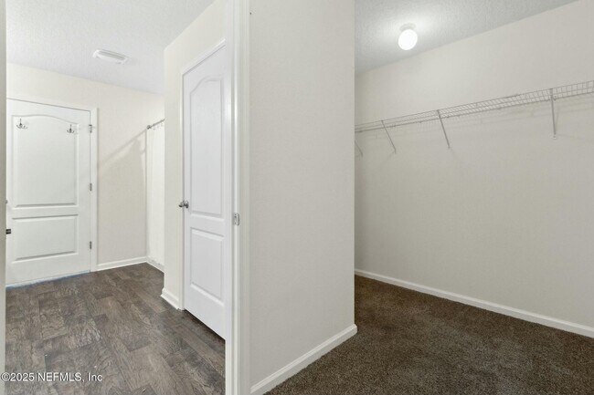 Building Photo - 254 Seville Pkwy