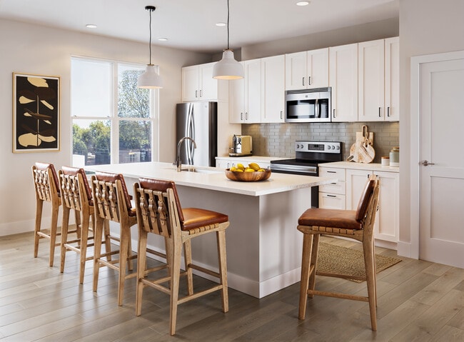 Building Photo - Avalon Lake Norman