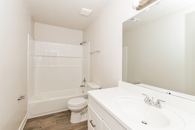 Building Photo - 7360 Red River Cove