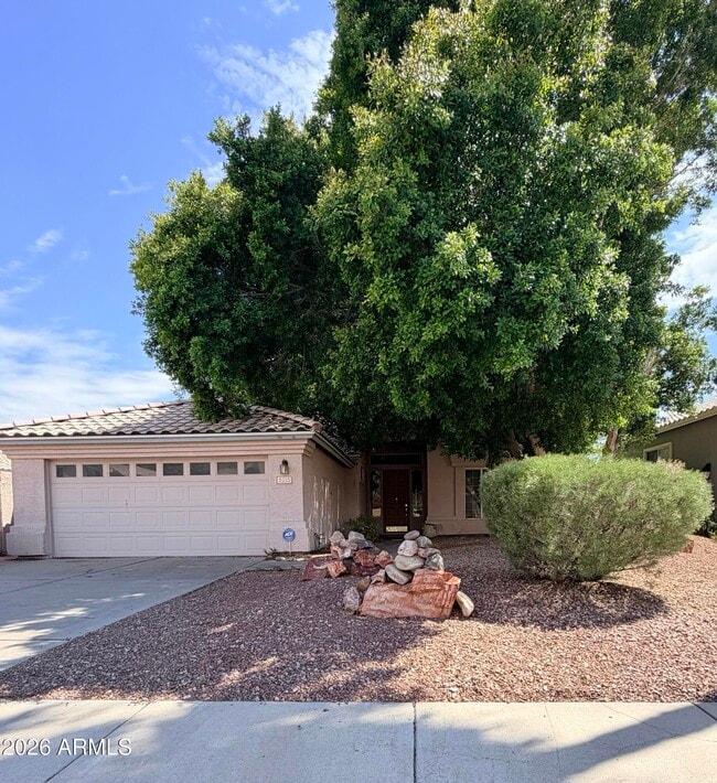 Building Photo - 5215 W Tonopah Dr
