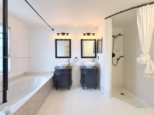 Building Photo - 7780 SW 160th Ave