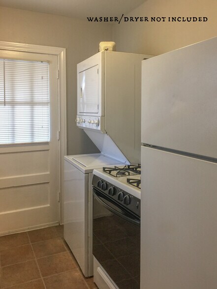 Washer/Dryer NOT included - 1912 S Donnybrook Ave