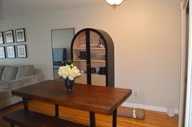 Building Photo - 790 Hyde Park Ave