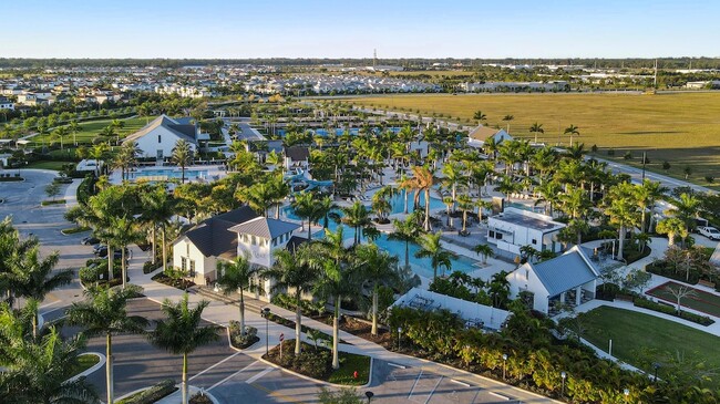 Building Photo - 5579 Liberty Ln