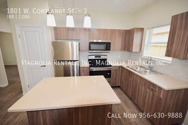 Building Photo - 1801 W Cortlandt St