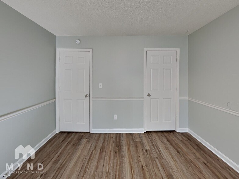 Building Photo - 3640 Willow Tree Cir