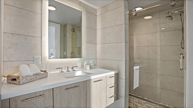 Building Photo - 1722 6th St NW