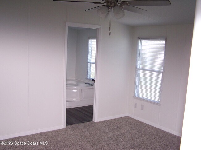 Building Photo - 403 Brozman Ln