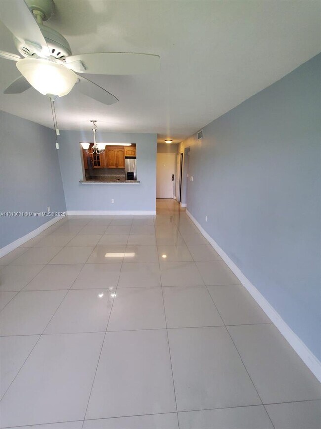Building Photo - 9455 W Flagler St