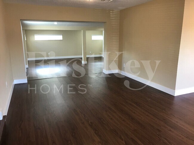 Building Photo - 1420 NW 176th Terrace