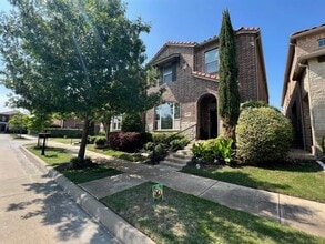 Building Photo - 119 Palacio St