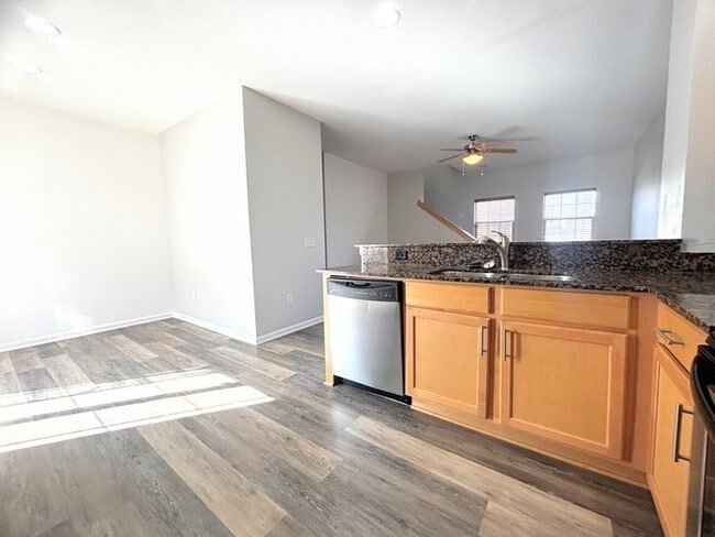 Building Photo - 2122 High St