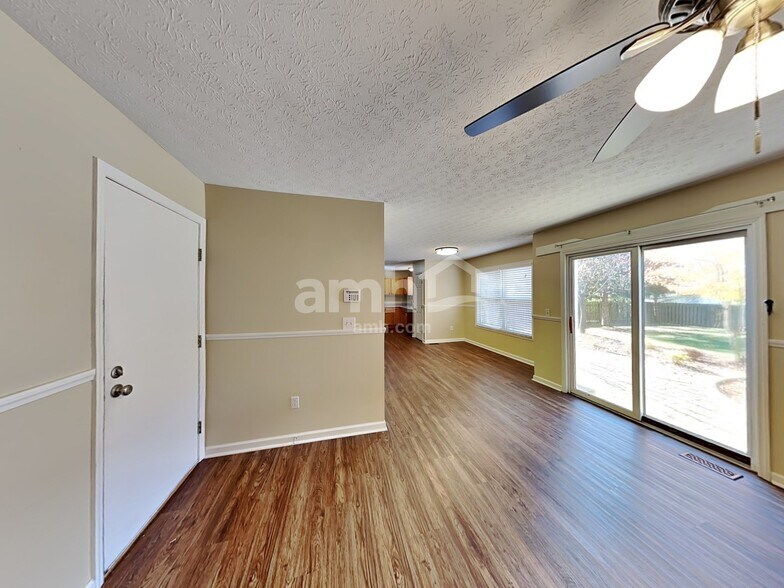 Building Photo - 45 Fieldcrest Dr