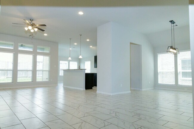 Building Photo - 20910 Big Cypress Creek Trail