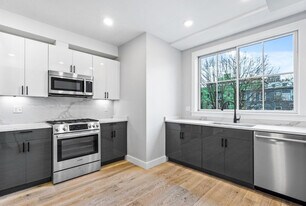 Building Photo - 304 Somerville Ave