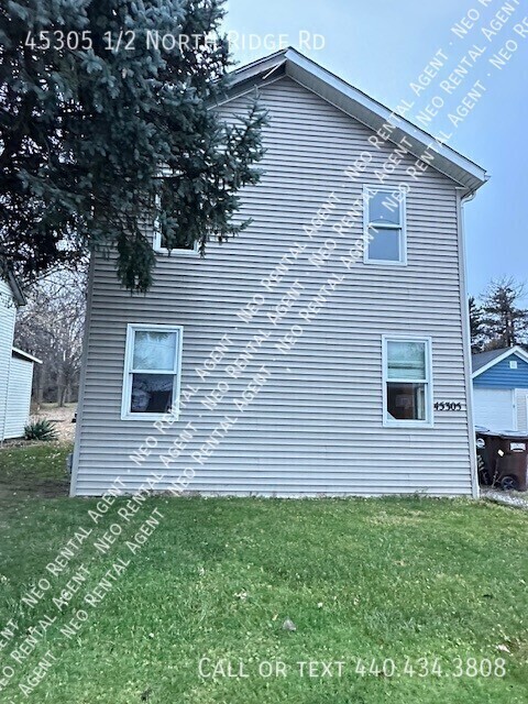 Building Photo - 45305 N Ridge Rd