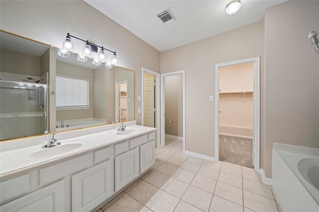 Building Photo - 22519 Diamond Shore Ct