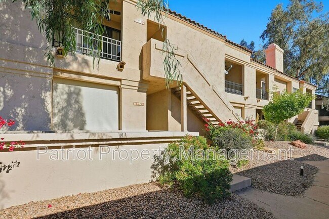 Building Photo - 9708-9708 E Vía Linda