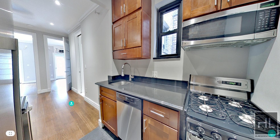 Building Photo - East 32nd Street