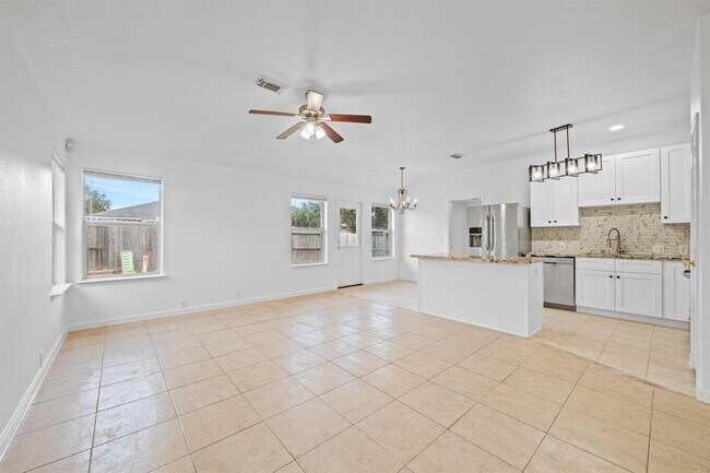 Building Photo - 4806 Dark Canyon Ct