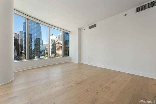 Building Photo - 201 Folsom St