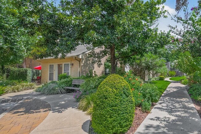 Building Photo - 12625 Memorial Dr