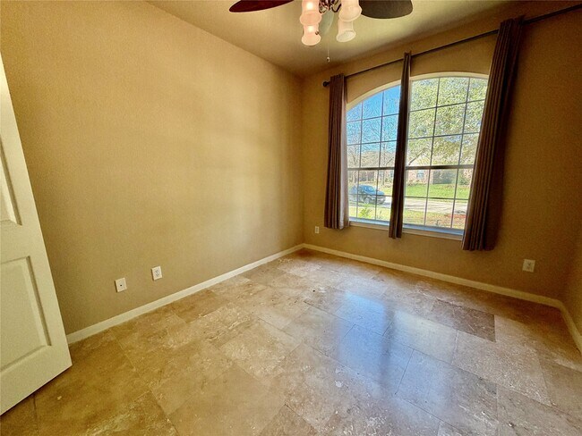 Building Photo - 15 Powers Bend Wy