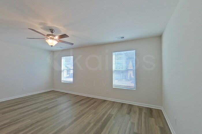Building Photo - 122 Inez Ave