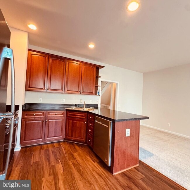 Building Photo - 8936 Singleleaf Cir