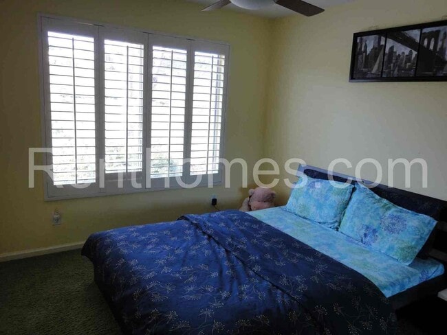 Building Photo - 12344 Springwater Point