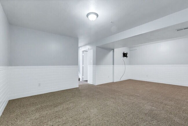 Building Photo - 5851 W 111th Pl