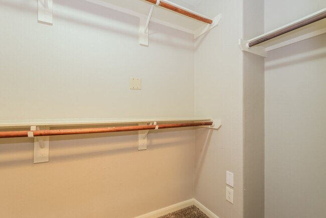 Building Photo - 2802 Mesquite Ridge Dr