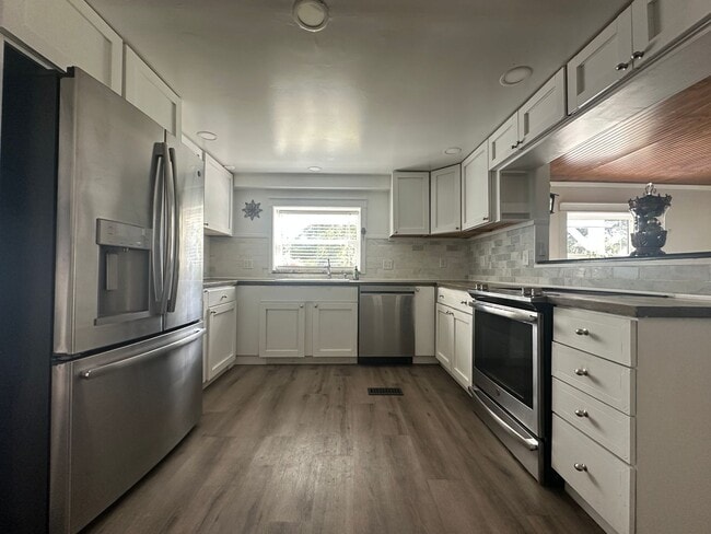 Building Photo - 4404 Echo Springs Dr