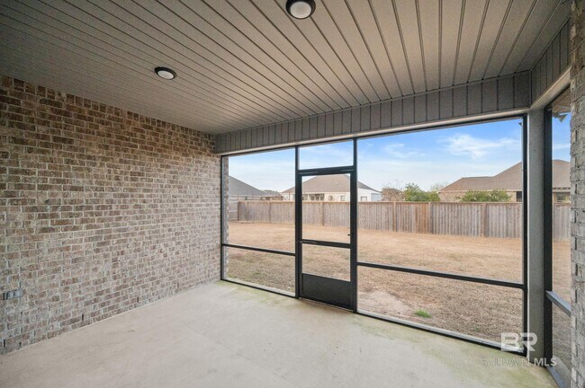 Building Photo - 421 Silage Dr