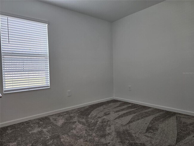 Building Photo - 2629 Runners Cir
