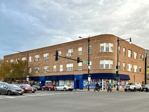 Building Photo - 3957 W Irving Park Rd