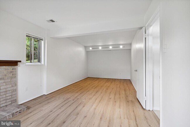 Building Photo - 11512 Alcinda Ln