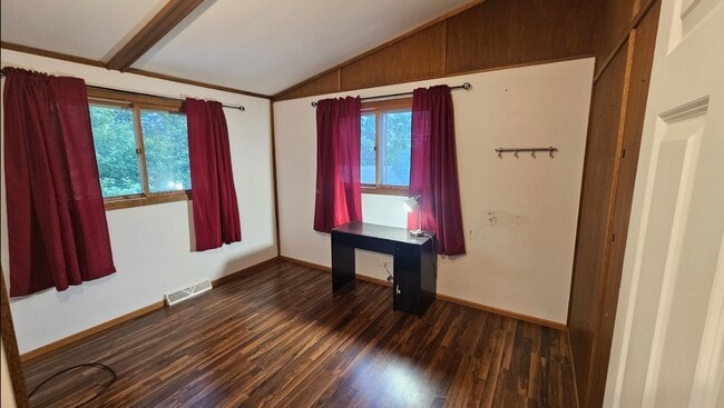 Building Photo - 1306 Garden St